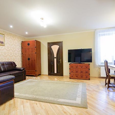 Apartment On Svobody 利沃夫 外观 照片