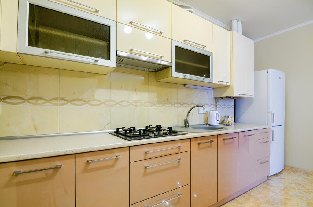 Apartment On Svobody 利沃夫 外观 照片