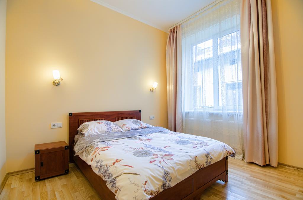 Apartment On Svobody 利沃夫 外观 照片